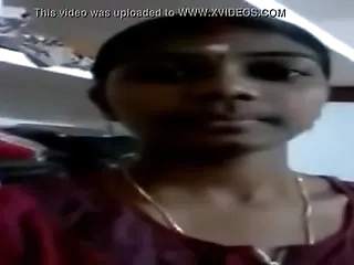 VID-20160127-PV0001-Mamandur (IT) Tamil 19 yrs ancient virginal hot and despondent girl Ms. Valli flashing her titties to her lover Akhilan via MMS bang-out clay video