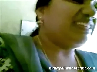Kerala Munroturuttu Malayalam 42 yrs venerable married, beautiful, hot and despondent housewife aunty’s jugs pressed, groped and molested by will not hear of illegal lover super hit and blockbuster viral sex porno membrane # 2015, May 15th.