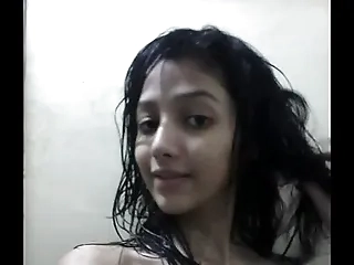 Indian Comely Indian girl with lovely confidential bathroom selfie - Wowmoyback